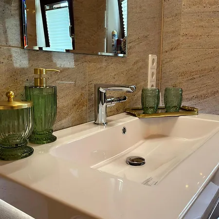 Appartement Neue Familienfreundliche Nr 4, 100m2 Nur 10 Min Zu Fuß Von Legoland Entfernt In Einer Stillvoller Waldwilla, Schoener Balkon Waldblick Privater Parkplatz Erholung Wlan *