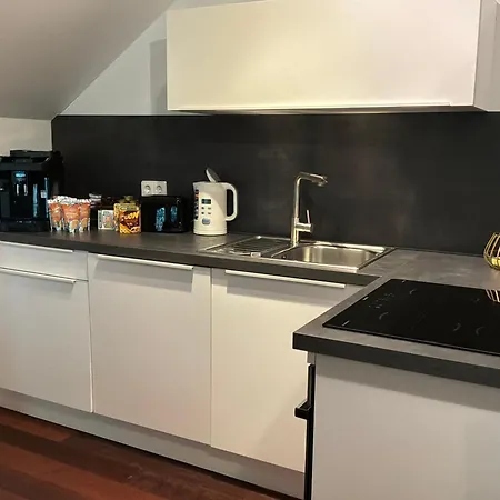 Neue Familienfreundliche Nr 4, 100m2 Nur 10 Min Zu Fuß Von Legoland Entfernt In Einer Stillvoller Waldwilla, Schoener Balkon Waldblick Privater Parkplatz Erholung Wlan * Kleinkötz