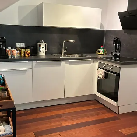 Neue Familienfreundliche Nr 4, 100m2 Nur 10 Min Zu Fuß Von Legoland Entfernt In Einer Stillvoller Waldwilla, Schoener Balkon Waldblick Privater Parkplatz Erholung Wlan Appartement