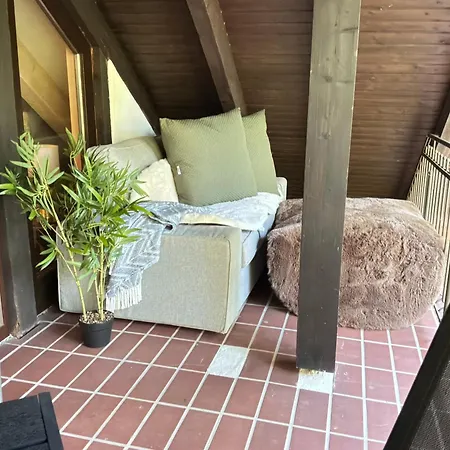 Appartement Neue Familienfreundliche Nr 4, 100m2 Nur 10 Min Zu Fuß Von Legoland Entfernt In Einer Stillvoller Waldwilla, Schoener Balkon Waldblick Privater Parkplatz Erholung Wlan
