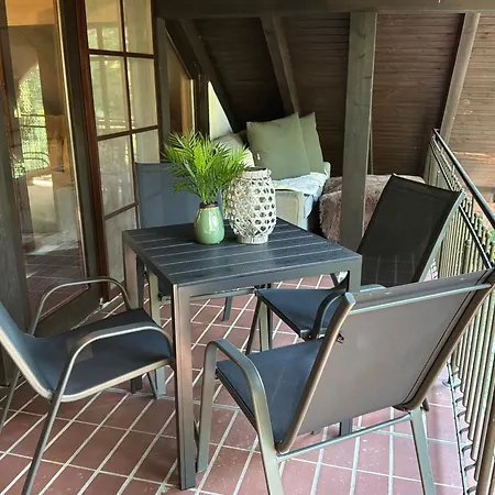 Neue Familienfreundliche Nr 4, 100m2 Nur 10 Min Zu Fuß Von Legoland Entfernt In Einer Stillvoller Waldwilla, Schoener Balkon Waldblick Privater Parkplatz Erholung Wlan Kleinkötz